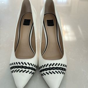 WHBM White leather pumps   Black accent Size 7.5